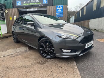 Used Ford Focus 2017 for sale - 77247890: Photo