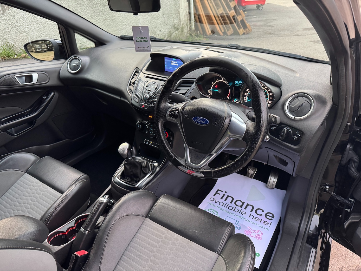 Used Ford Fiesta 2017 for sale - 76402031: Photo 21