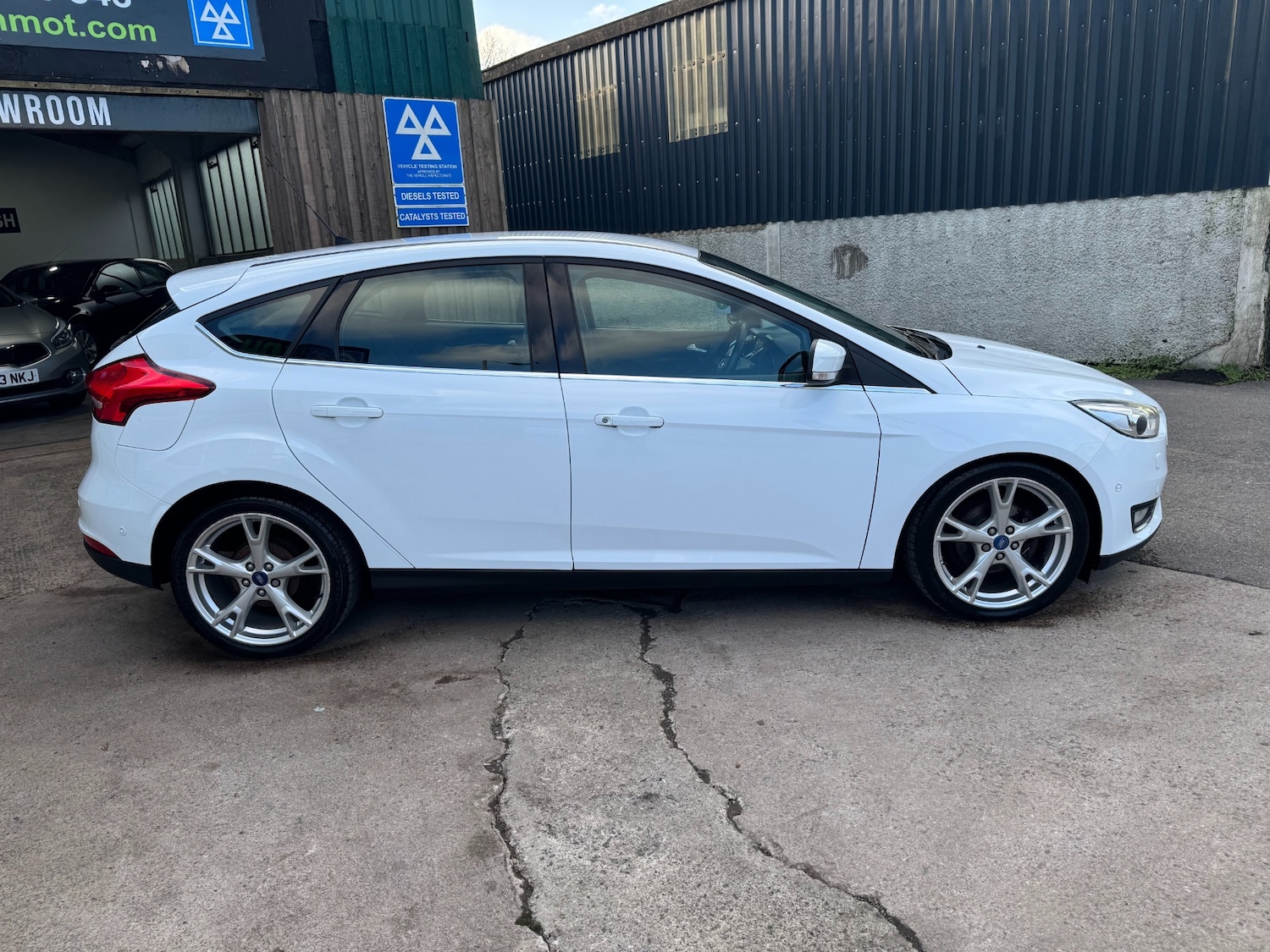 Used Ford Focus 2015 for sale - 77045753: Photo 5