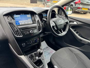 Used Ford Focus 2017 for sale - 75969275: Photo