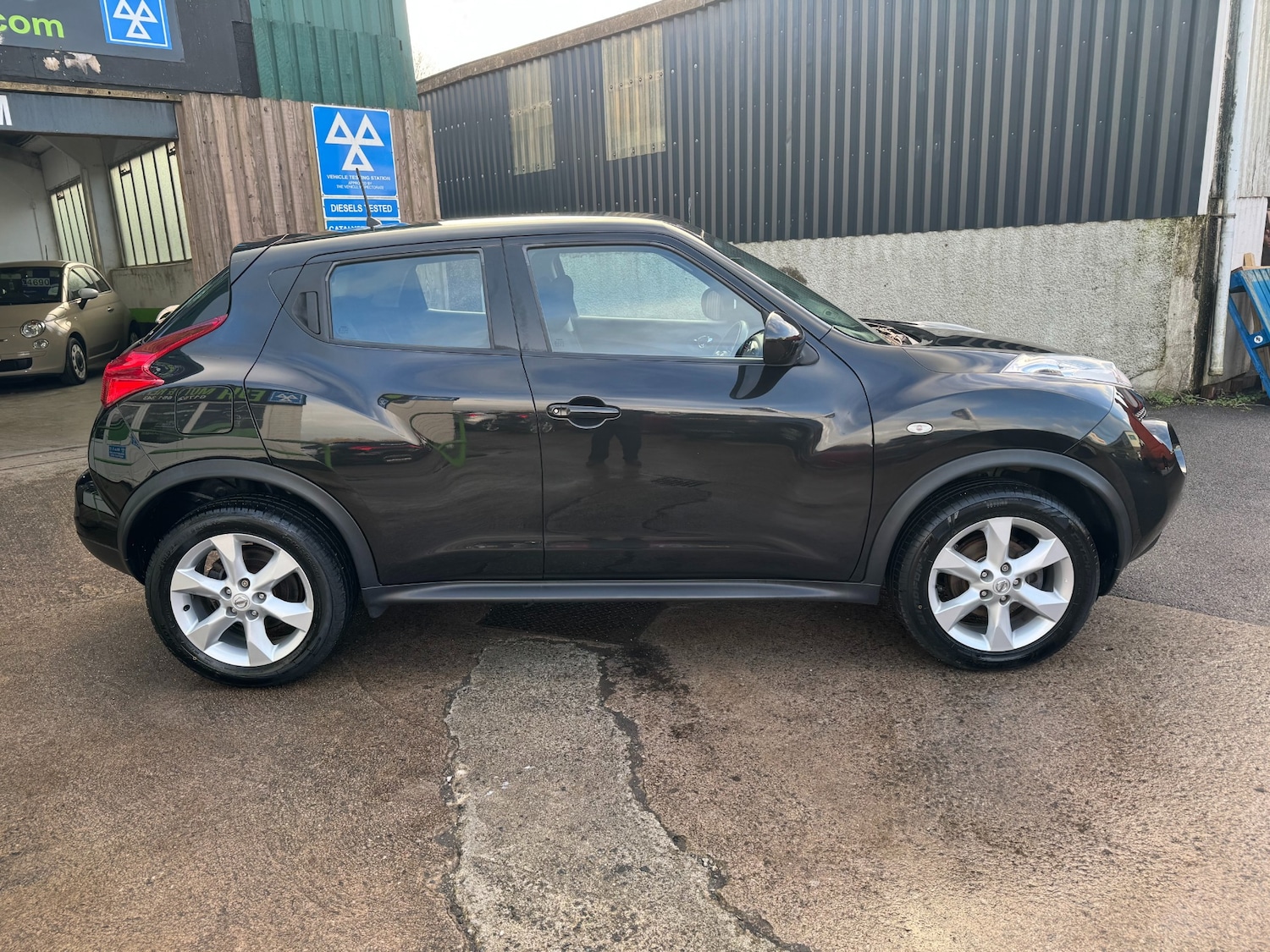 Used Nissan Juke 2011 for sale - 77578169: Photo 5