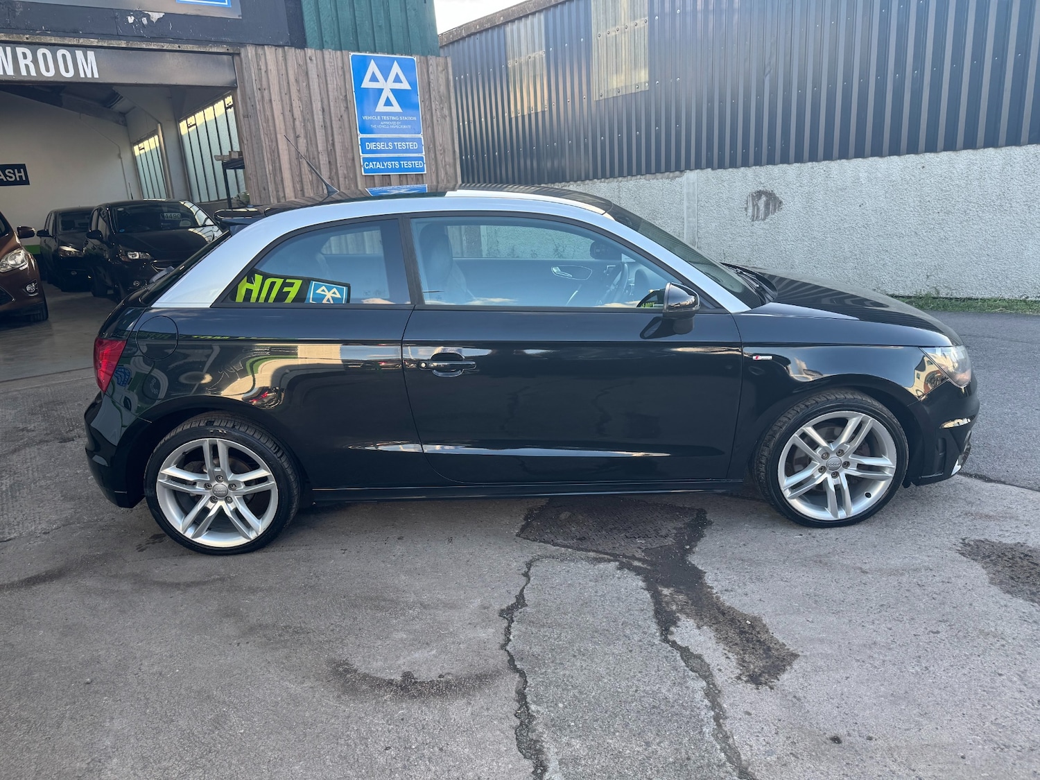 Used Audi A1 2011 for sale - 76319428: Photo 5