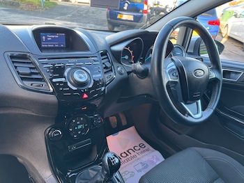 Used Ford Fiesta 2016 for sale - 77011682: Photo