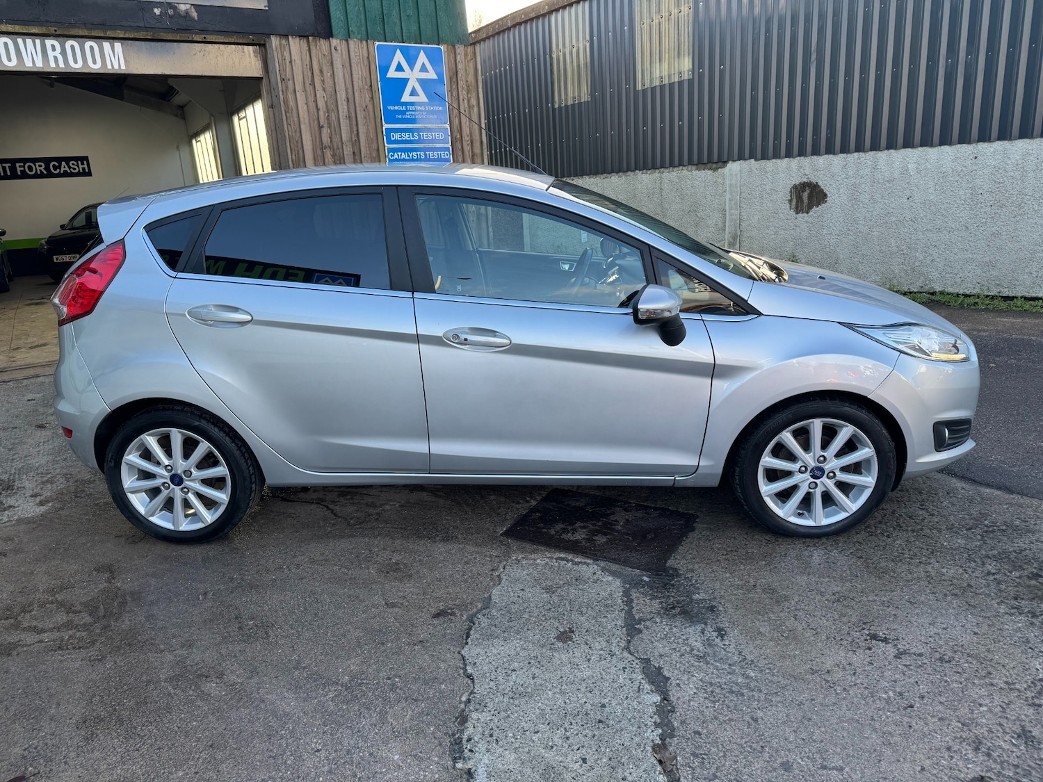 Used Ford Fiesta 2016 for sale - 77011682: Photo 5