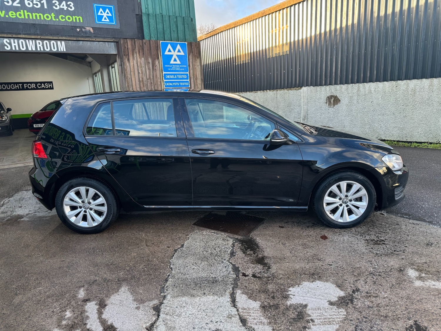 Used Volkswagen Golf 2014 for sale - 77159322: Photo 5