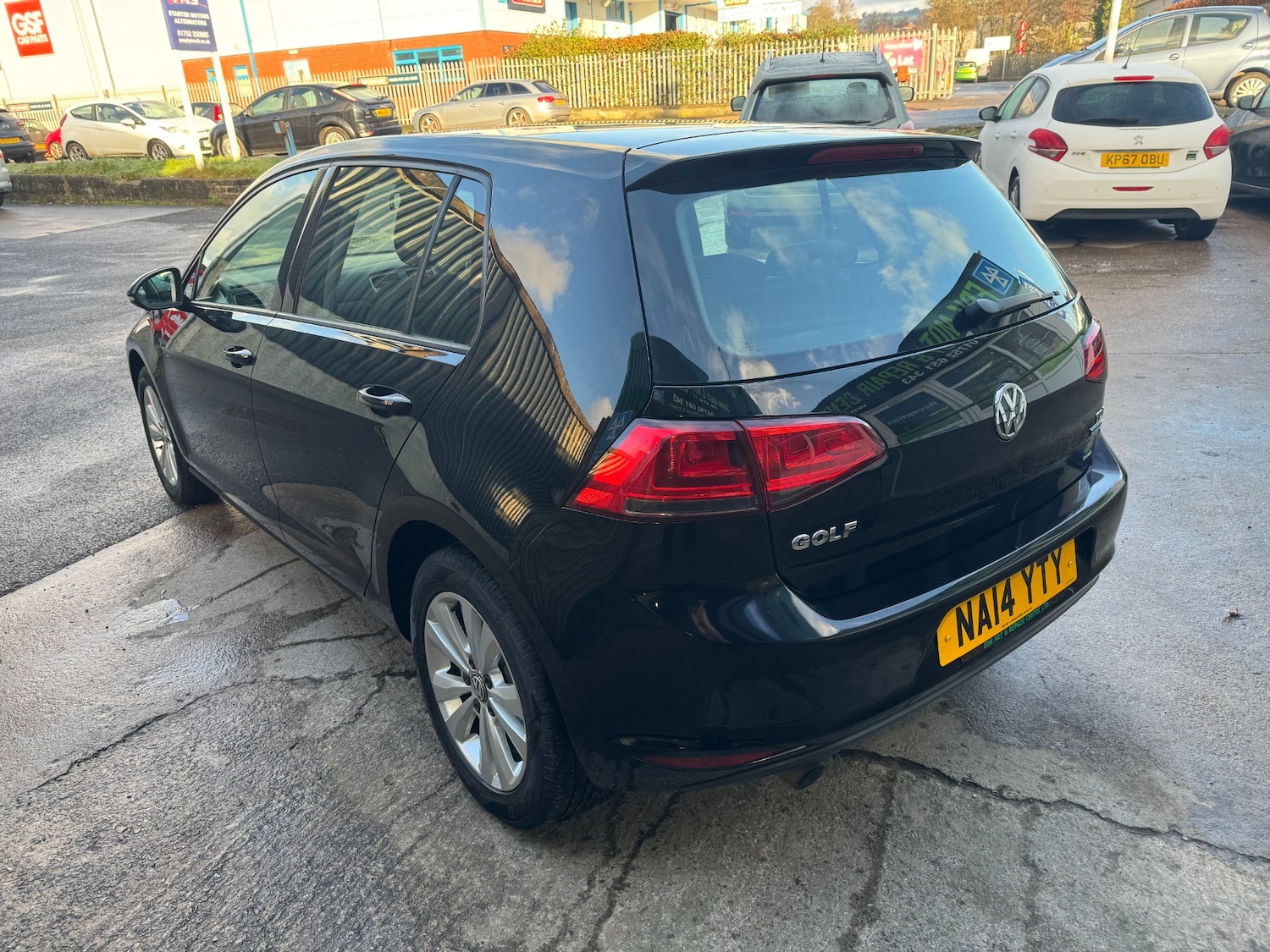 Used Volkswagen Golf 2014 for sale - 77159322: Photo 9