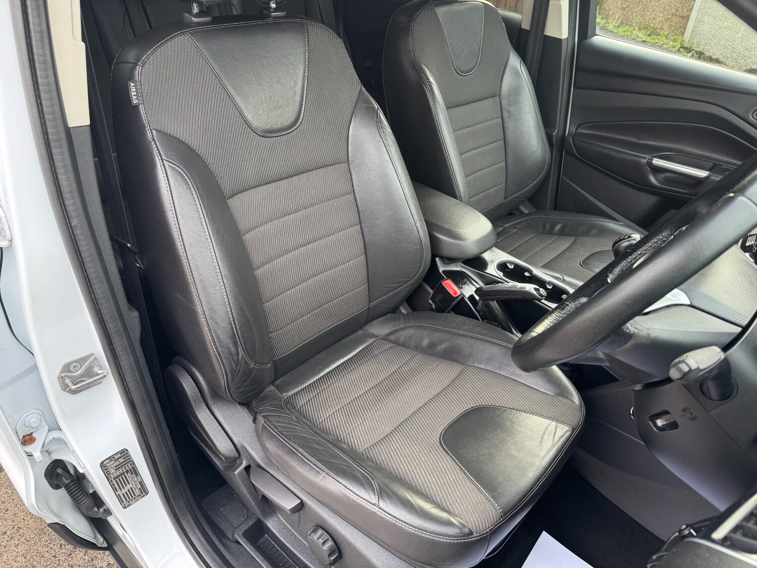 Used Ford Kuga 2014 for sale - 77420608: Photo 22