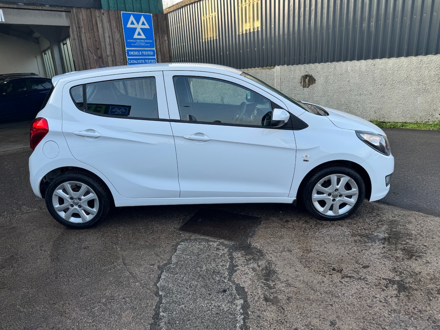 Used Vauxhall Viva 2017 for sale - 76517921: Photo 5