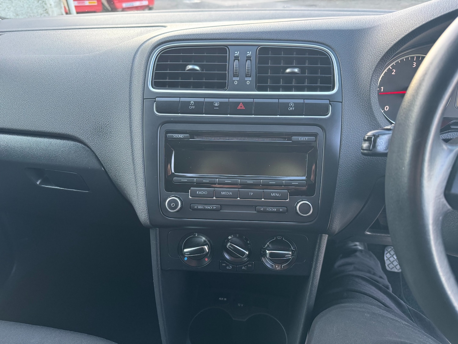 Used Volkswagen Polo 2013 for sale - 77743197: Photo 24