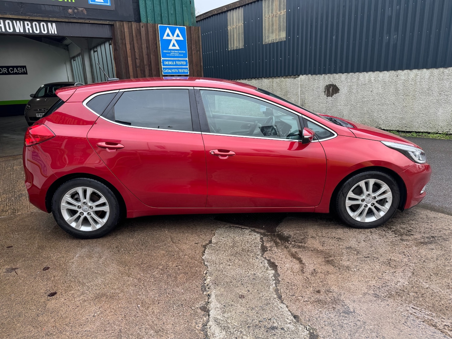 Used Kia Ceed 2014 for sale - 77502931: Photo 5