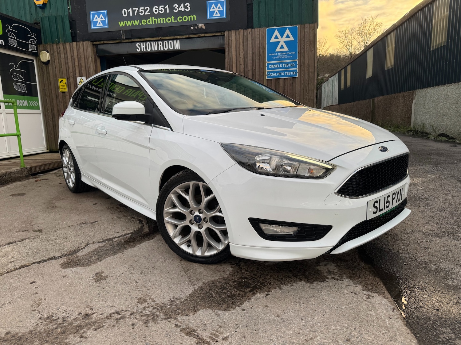 Used Ford Focus 2015 for sale - 77025643: Photo 4
