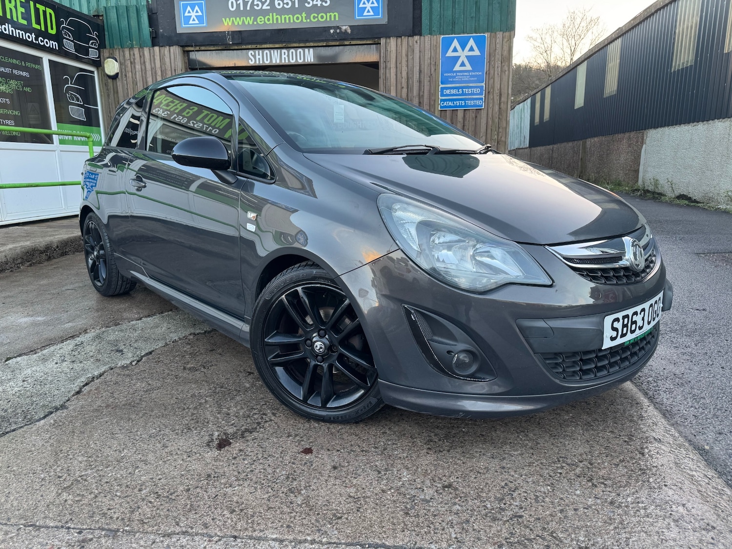 Used Vauxhall Corsa 2013 for sale - 77011808: Photo 4