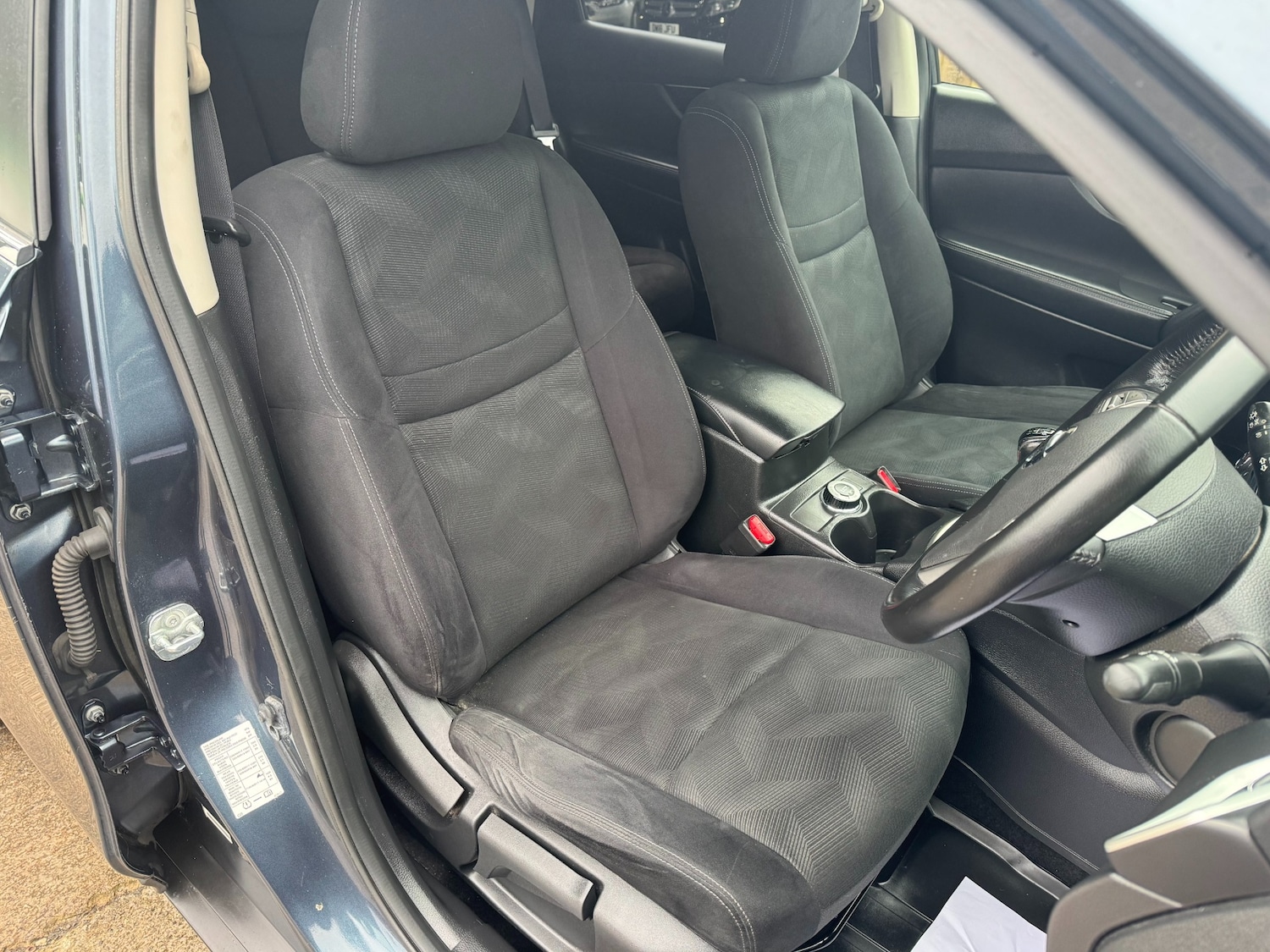 Used Nissan X-Trail 2017 for sale - 77678734: Photo 25