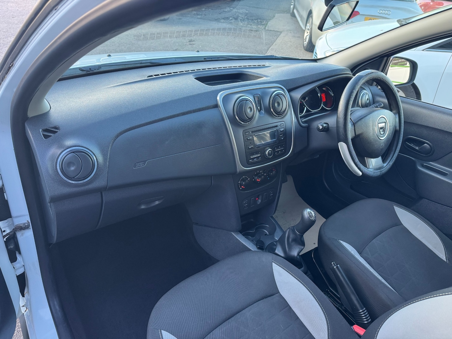 Used Dacia Sandero Stepway 2015 for sale - 77946185: Photo 13