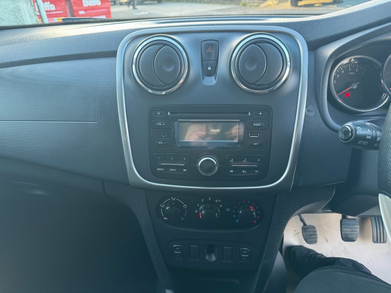 Used Dacia Sandero Stepway 2015 for sale - 77946185: Photo 22