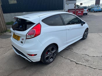 Used Ford Fiesta 2014 for sale - 78887935: Photo