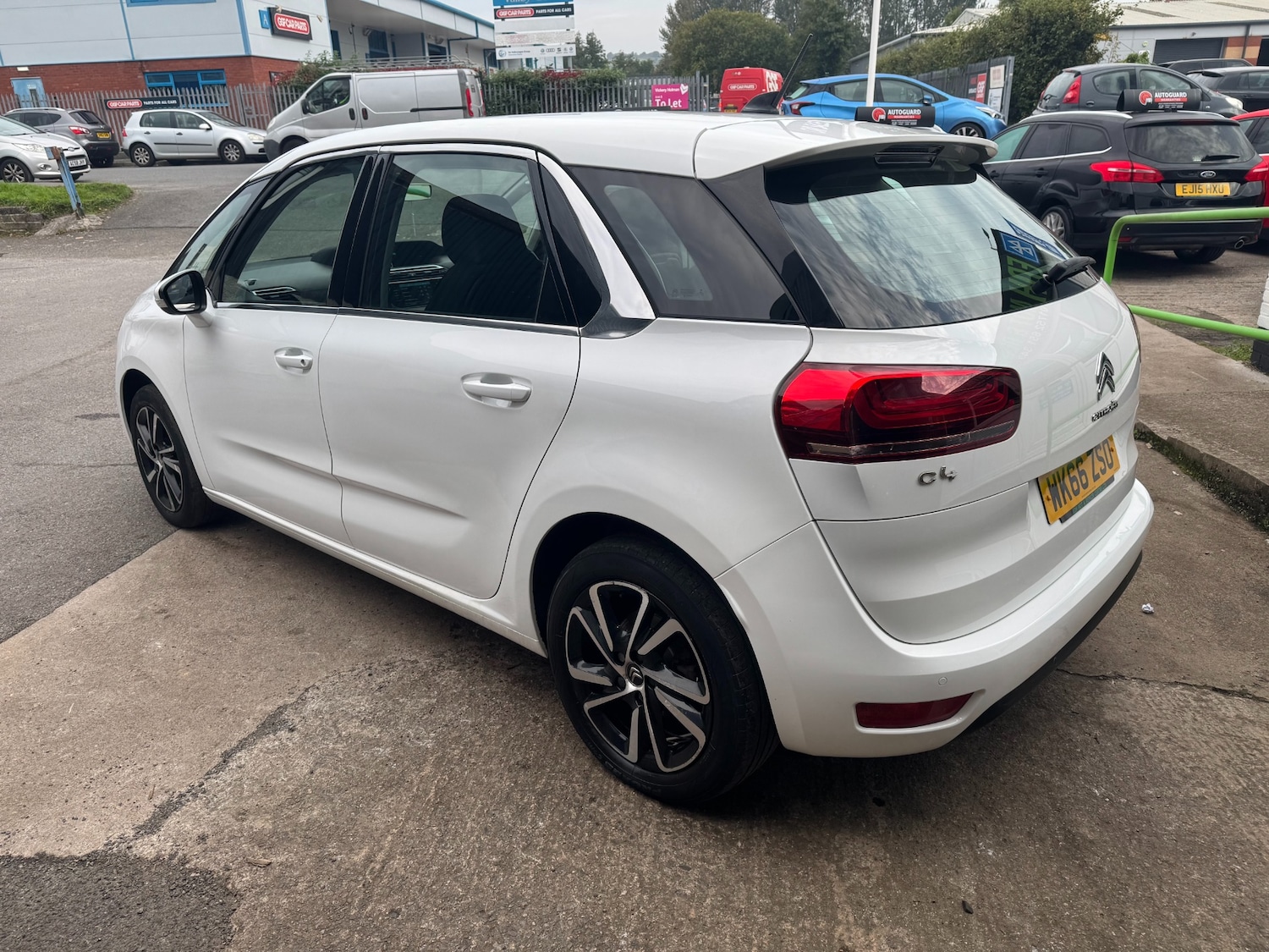 Used Citroen C4 Picasso 2017 for sale - 76142567: Photo 10