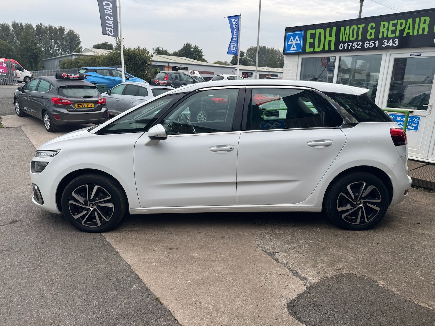 Used Citroen C4 Picasso 2017 for sale - 76142567: Photo 11