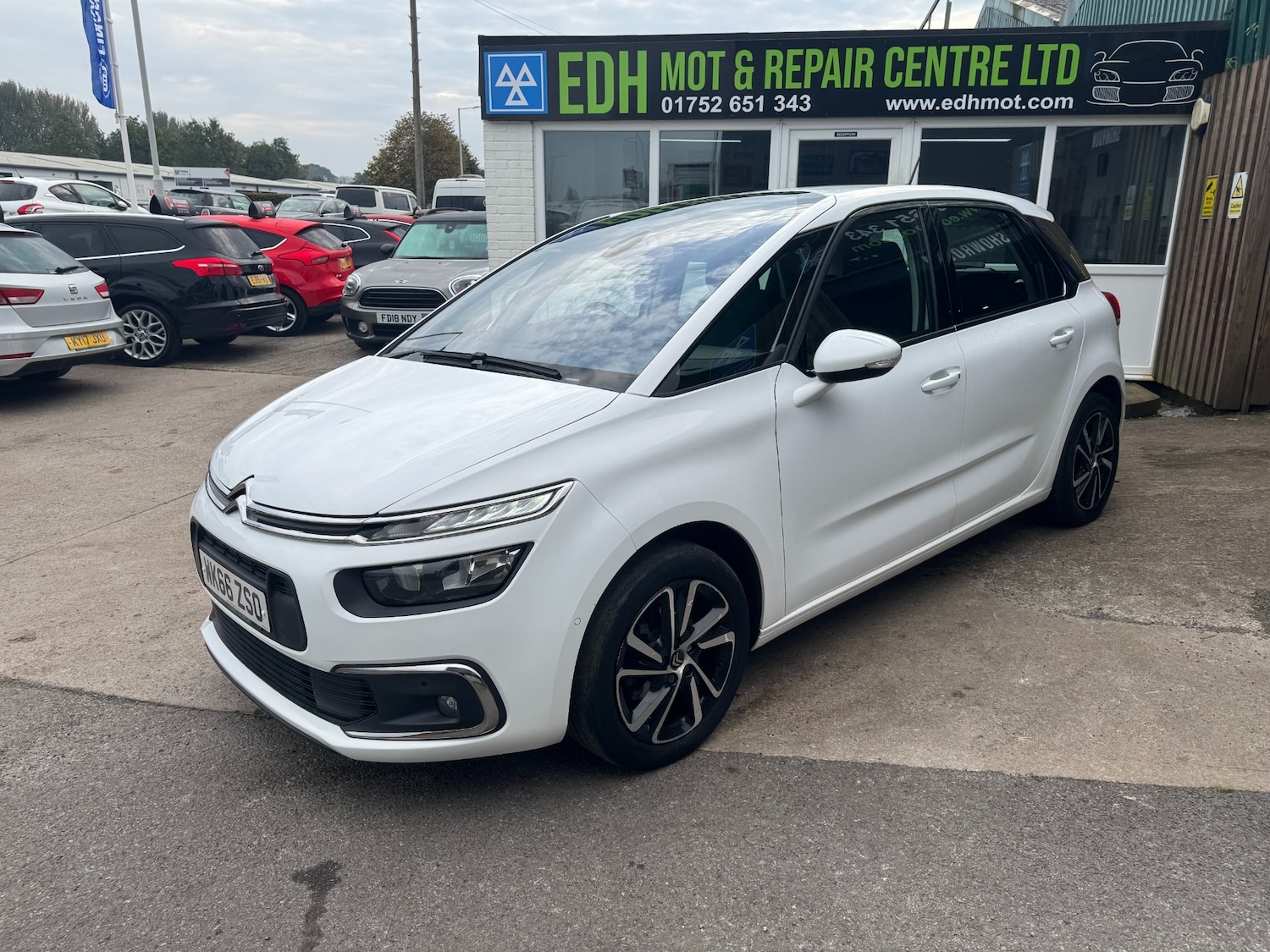 Used Citroen C4 Picasso 2017 for sale - 76142567: Photo 12