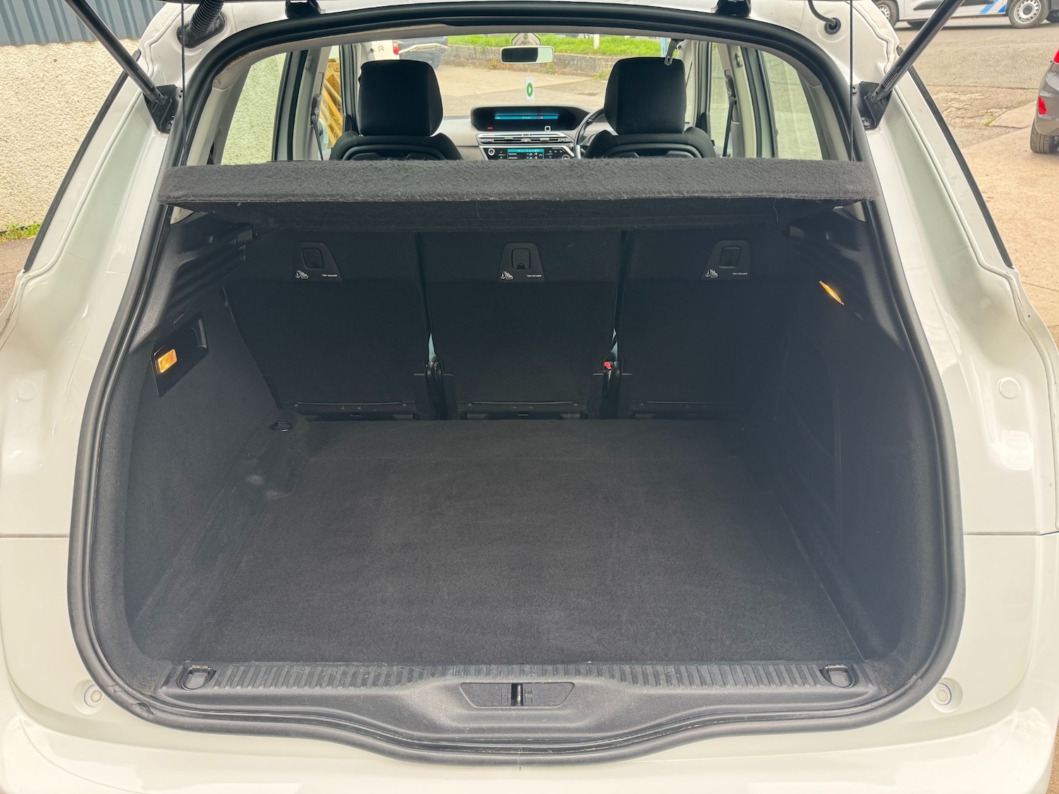 Used Citroen C4 Picasso 2017 for sale - 76142567: Photo 18