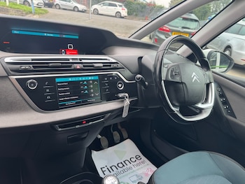 Used Citroen C4 Picasso 2017 for sale - 76142567: Photo 3