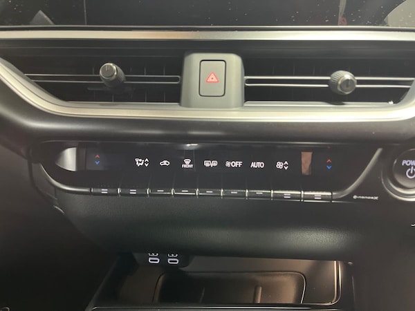 Used Lexus UX 2024 for sale - 76114252: Photo 12