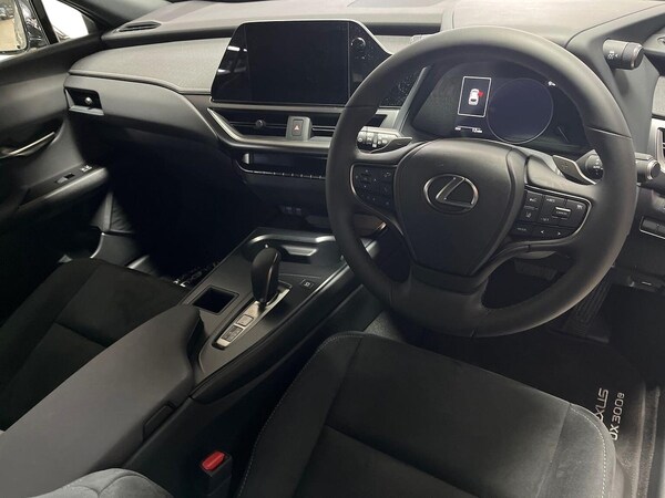 Used Lexus UX 2024 for sale - 76114252: Photo 15