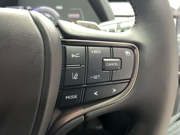 Used Lexus UX 2024 for sale - 76114252: Photo 25