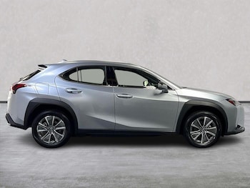 Used Lexus UX 2024 for sale - 76114252: Photo 3
