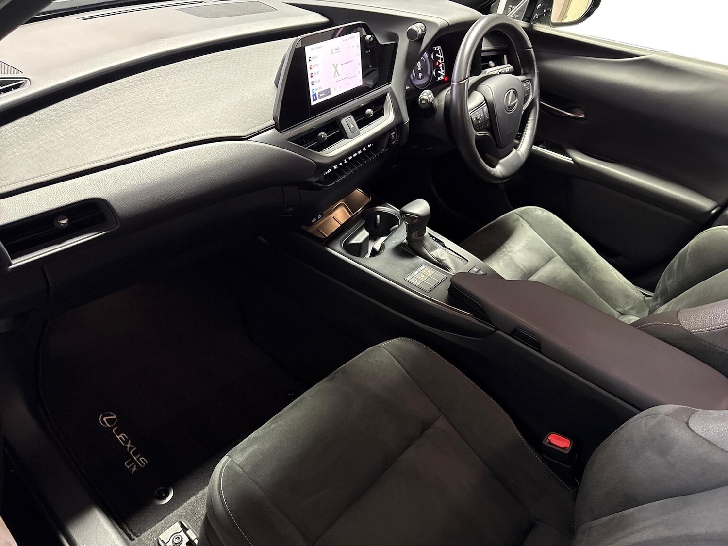 Used Lexus UX 2022 for sale - 76785152: Photo 7