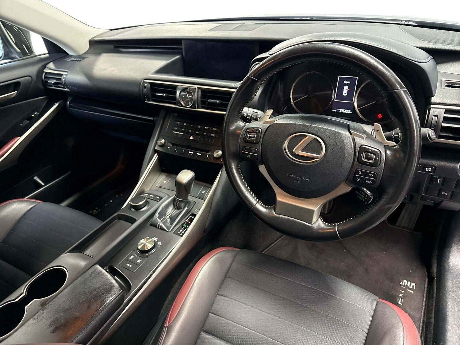 Used Lexus IS 2018 for sale - 76407419: Photo 15