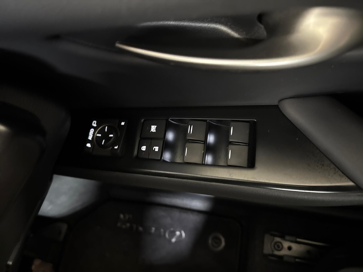 Used Lexus UX 2023 for sale - 77061583: Photo 21