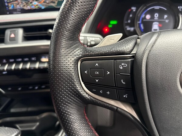 Used Lexus UX 2020 for sale - 76299390: Photo 24