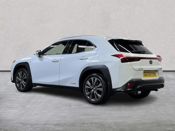Used Lexus UX 2020 for sale - 76299390: Photo 2