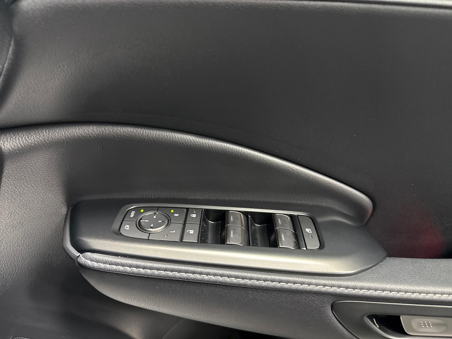 Used Lexus LBX 2024 for sale - 76892120: Photo 21