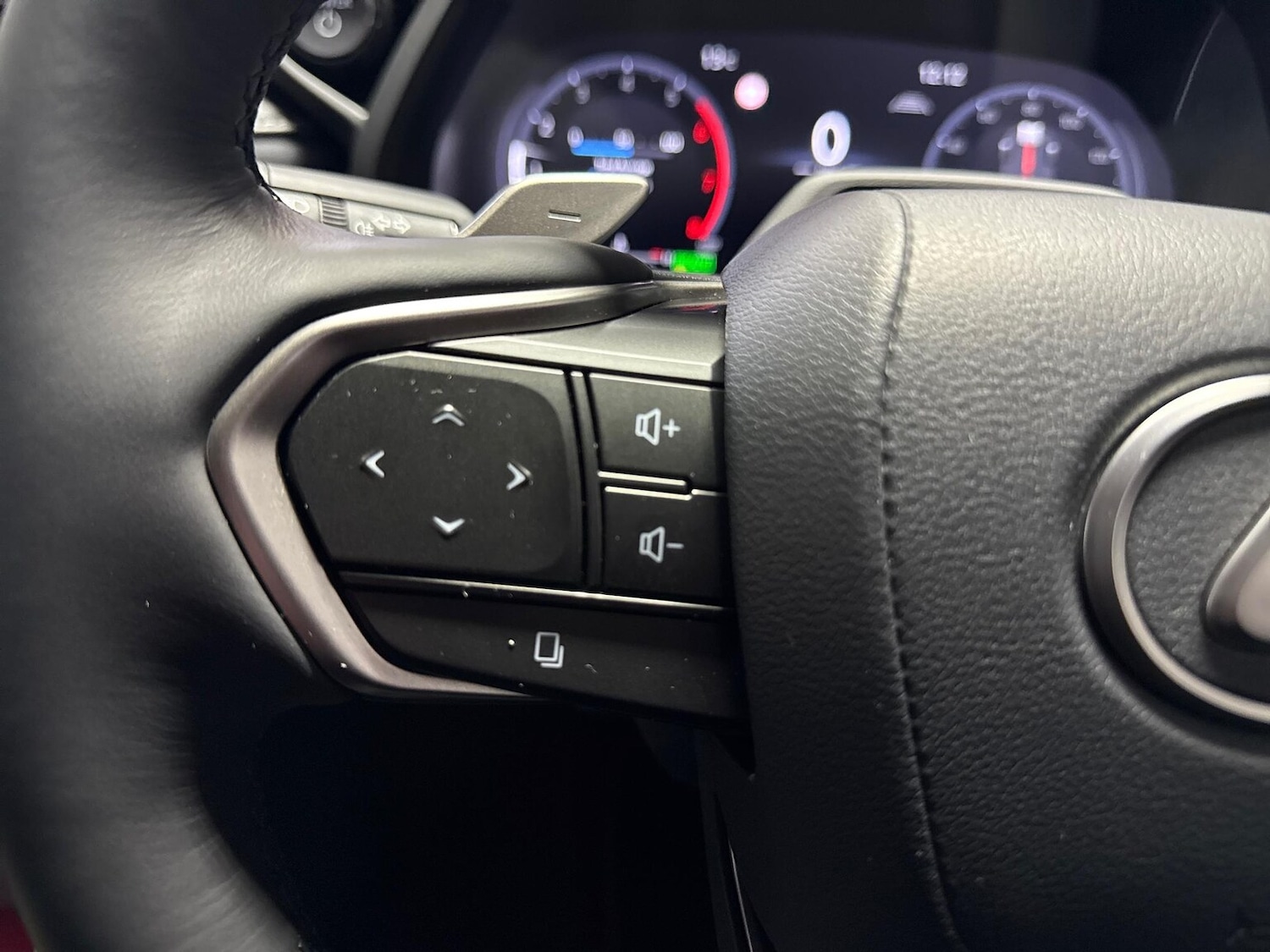 Used Lexus LBX 2024 for sale - 76892120: Photo 24