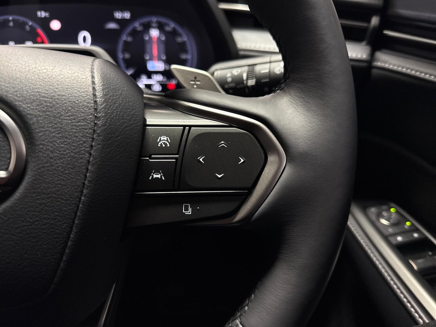 Used Lexus LBX 2024 for sale - 76892120: Photo 25