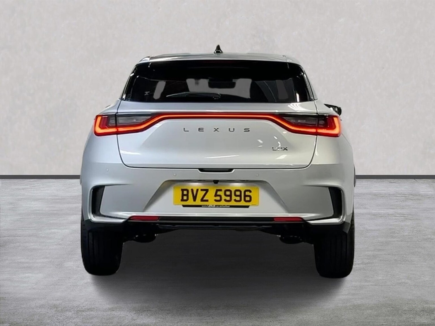 Used Lexus LBX 2024 for sale - 76892120: Photo 4