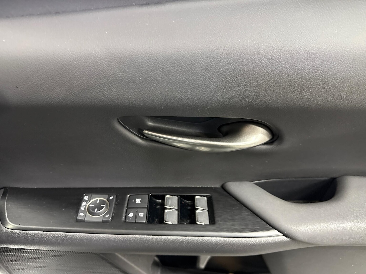 Used Lexus UX 2024 for sale - 78193094: Photo 21