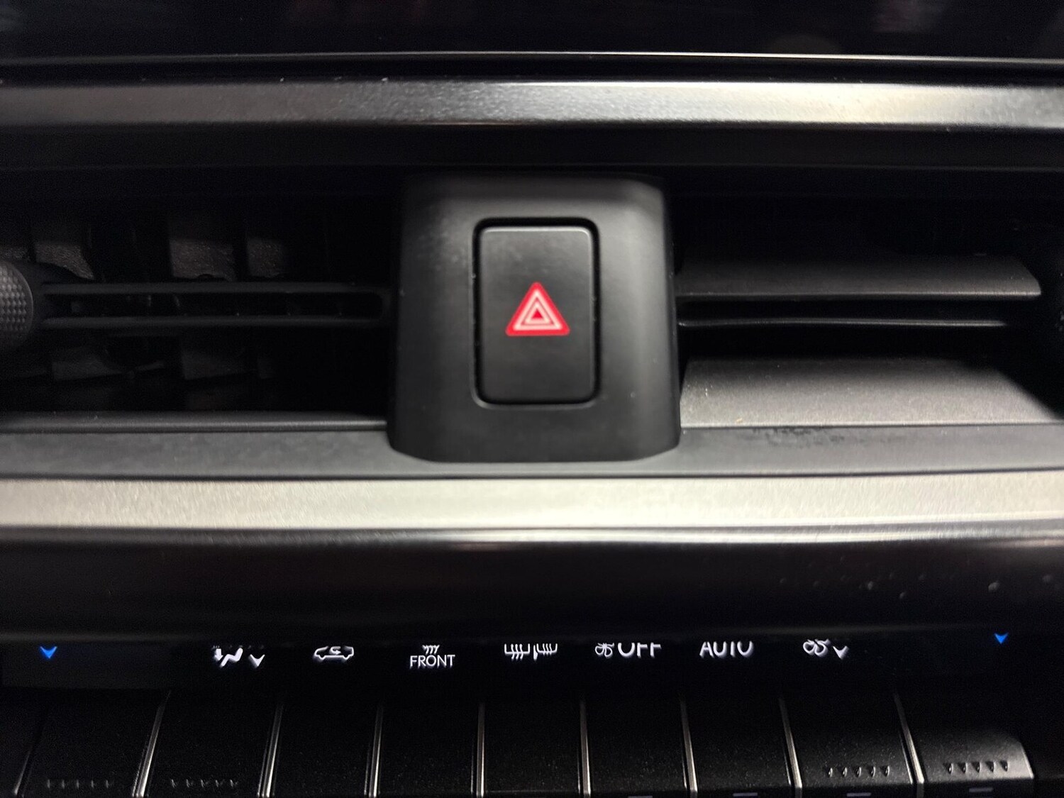 Used Lexus UX 2023 for sale - 77487584: Photo 22