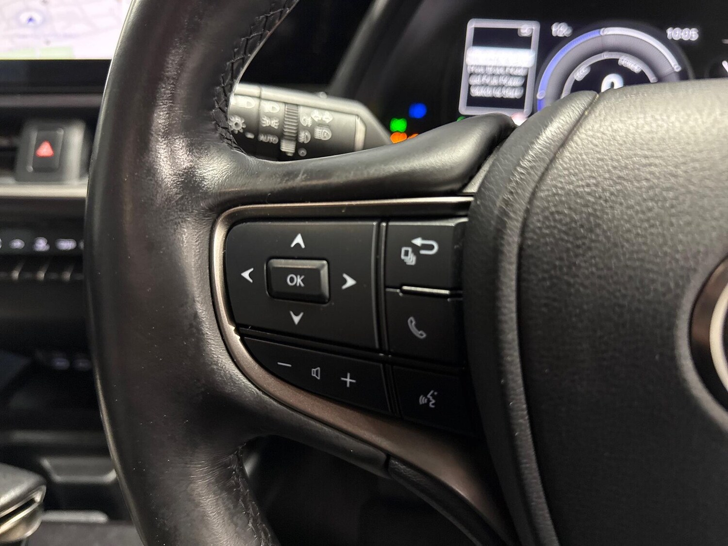 Used Lexus UX 2023 for sale - 77487584: Photo 24