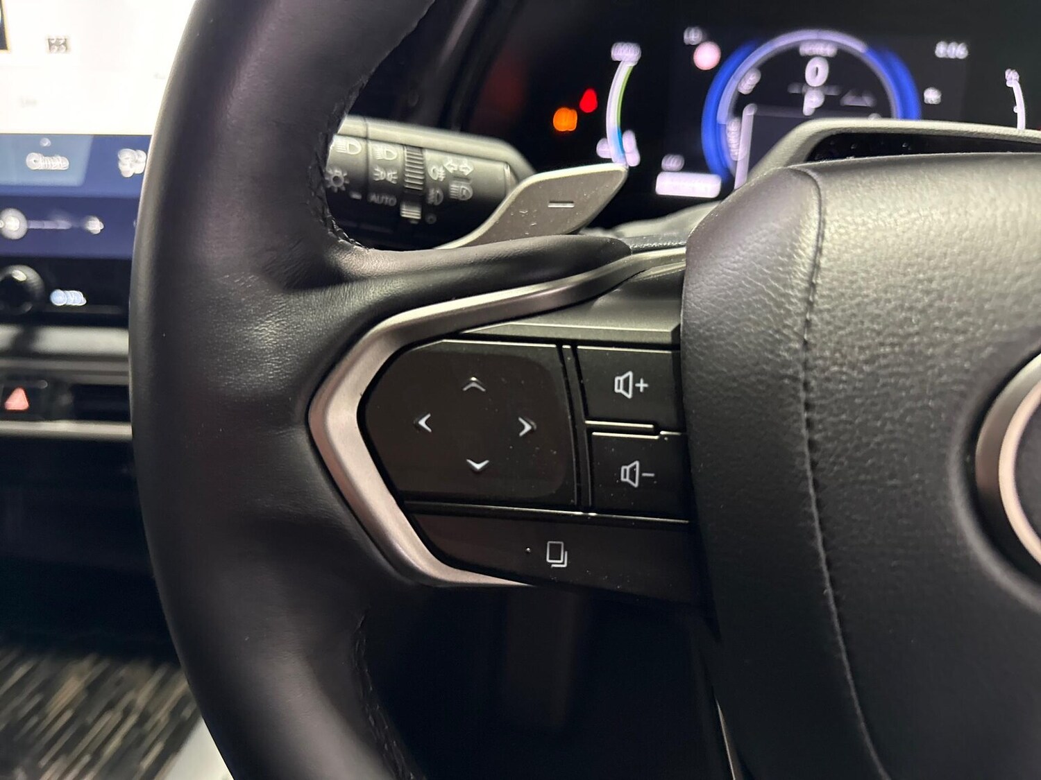 Used Lexus RX 2023 for sale - 77487574: Photo 24