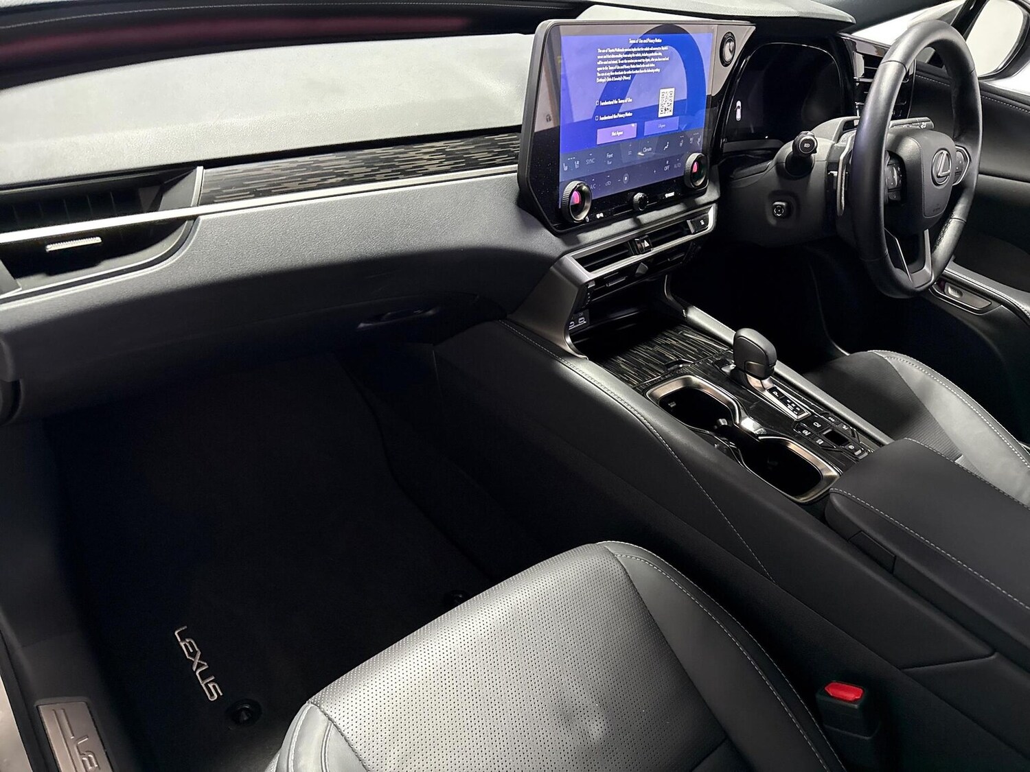 Used Lexus RX 2023 for sale - 77487574: Photo 7