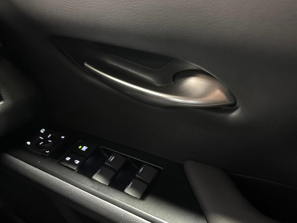 Used Lexus UX 2022 for sale - 75435825: Photo 21