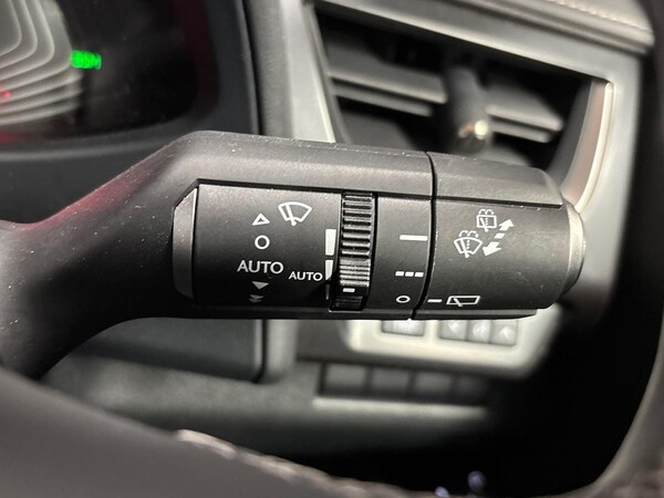 Used Lexus UX 2022 for sale - 75435825: Photo 27