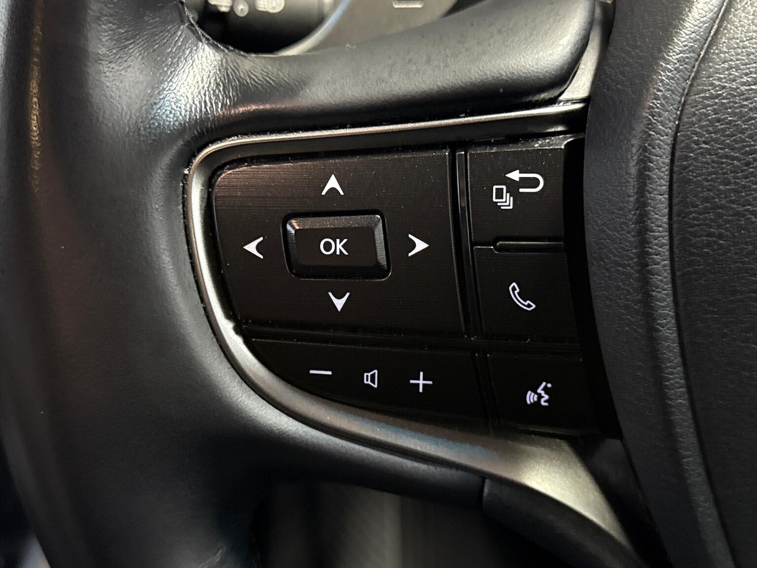 Used Lexus ES 2022 for sale - 76785151: Photo 24