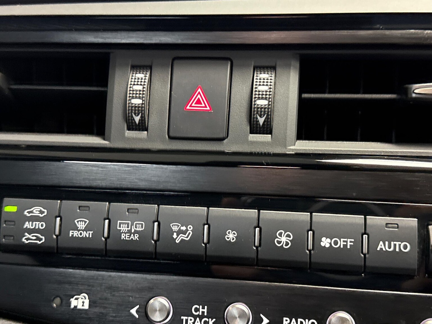 Used Lexus ES 2022 for sale - 76945891: Photo 22