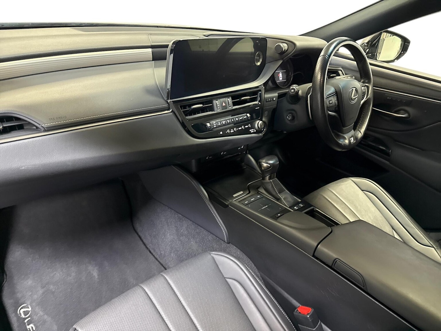 Used Lexus ES 2022 for sale - 76945891: Photo 7