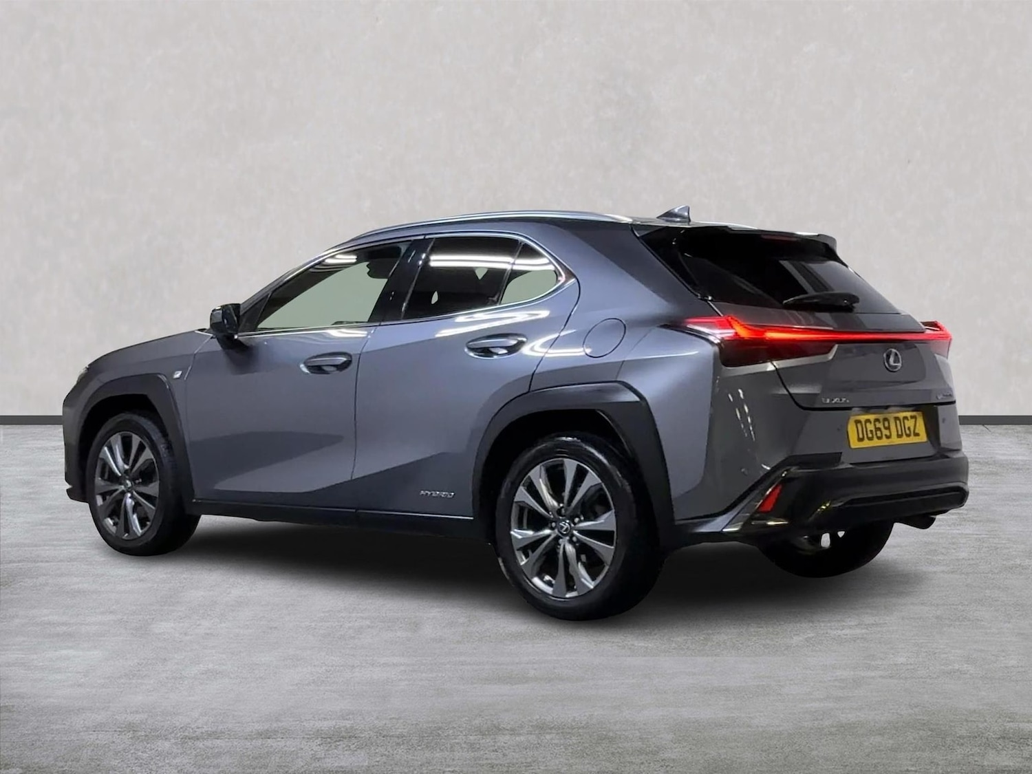 Used Lexus UX 2019 for sale - 76588620: Photo 2