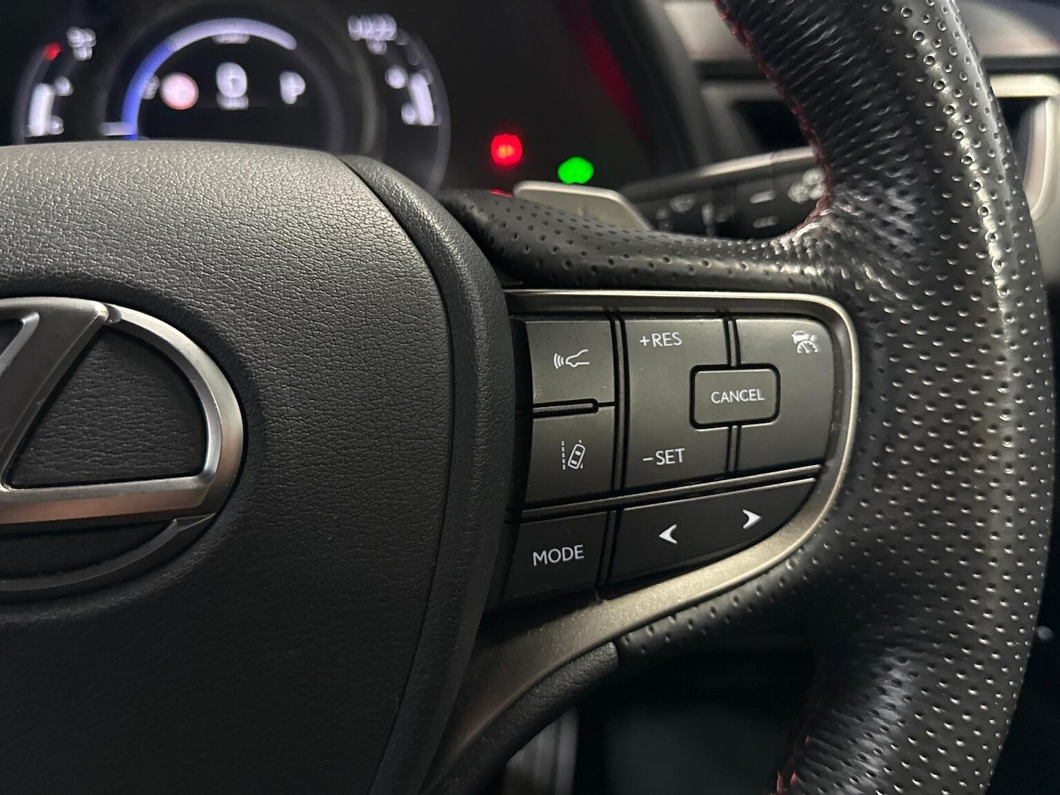 Used Lexus UX 2019 for sale - 76588620: Photo 25